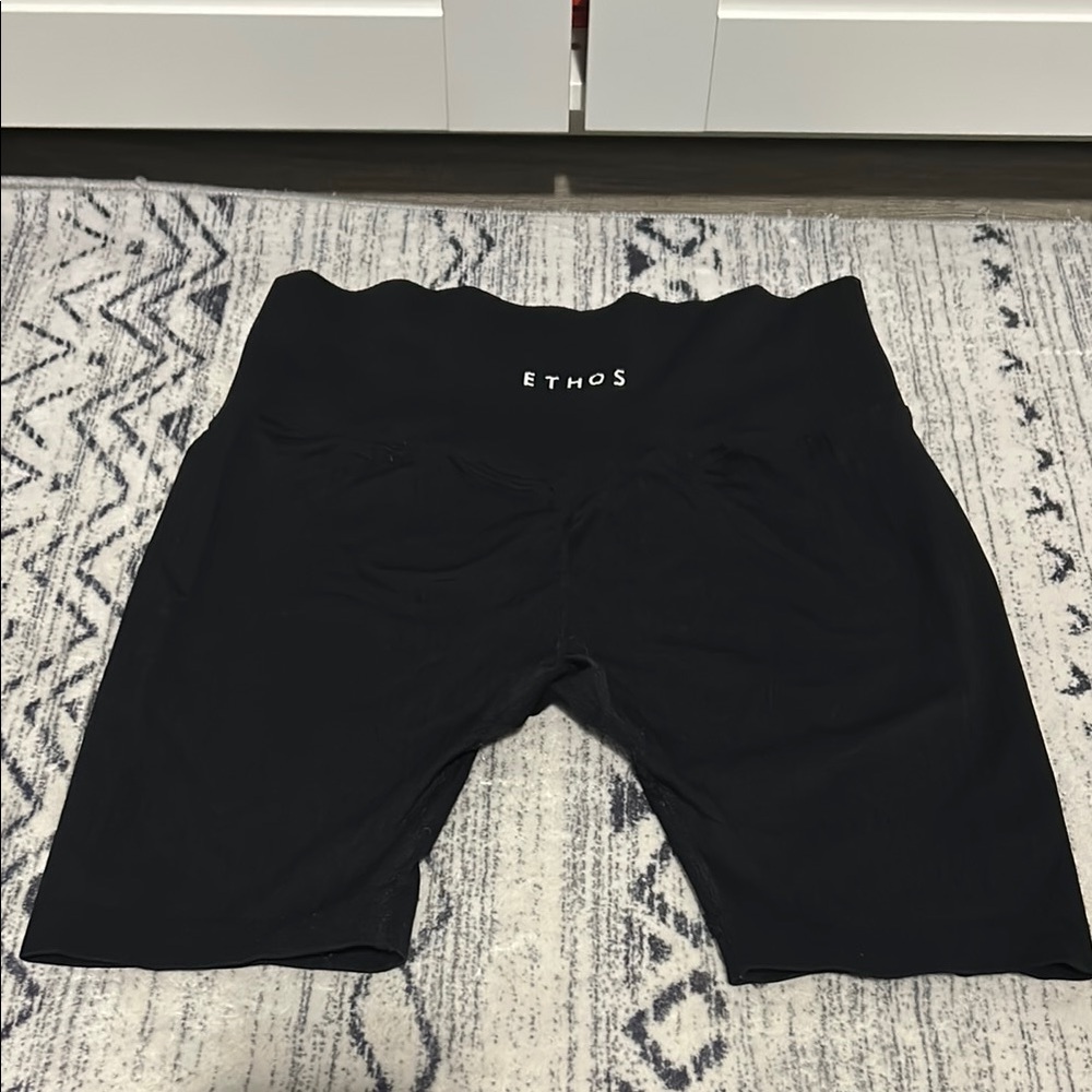 ETHOS ribbed Black Biker Shorts